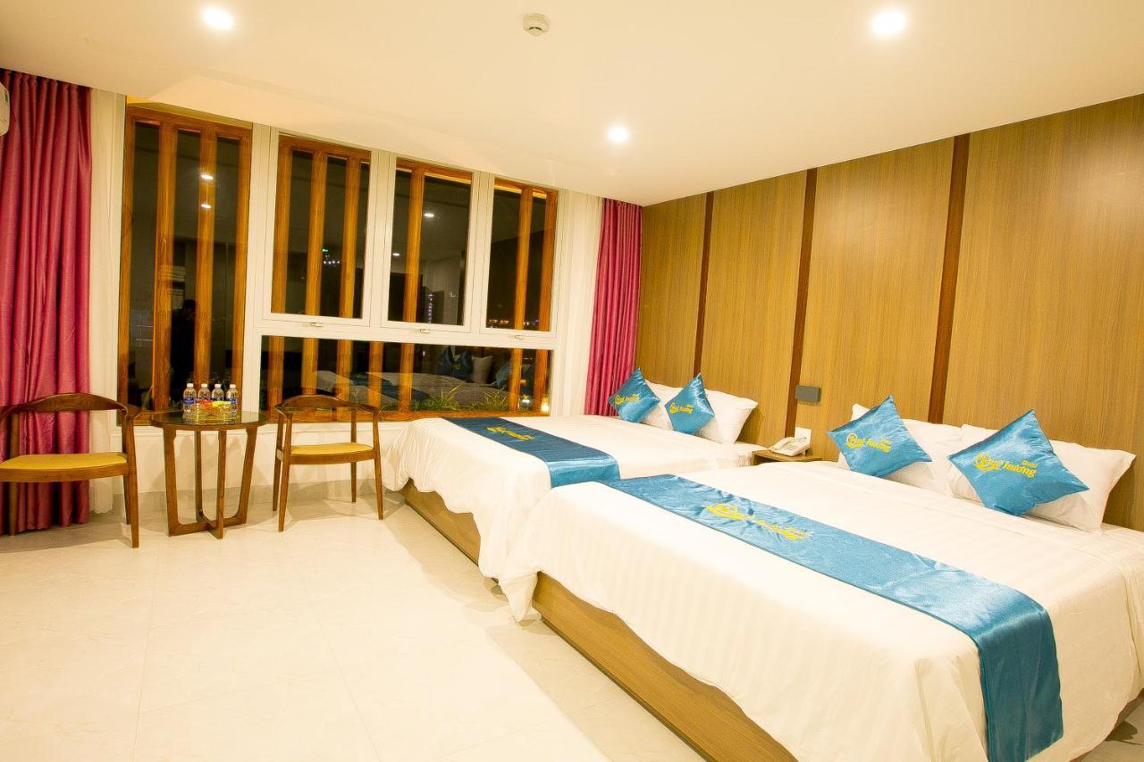 Que Huong Hotel Куи Нхон Екстериор снимка