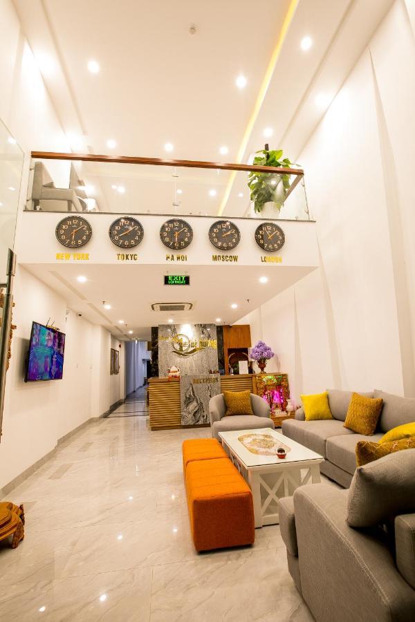 Que Huong Hotel Куи Нхон Екстериор снимка