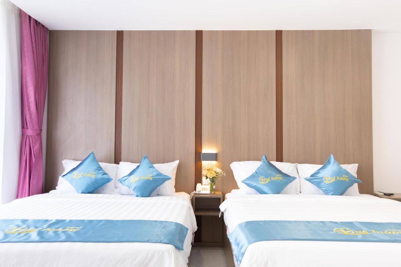 Que Huong Hotel Куи Нхон Екстериор снимка