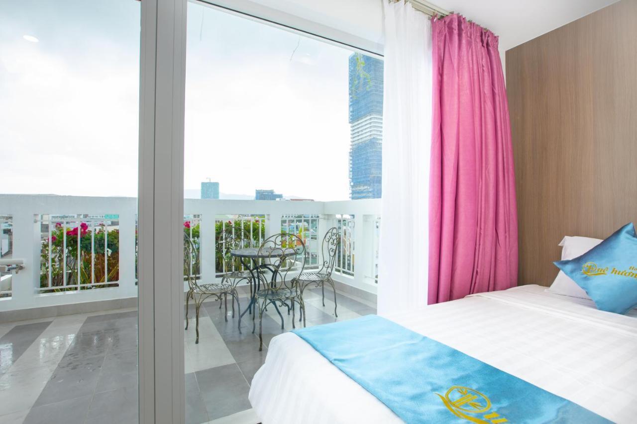 Que Huong Hotel Куи Нхон Екстериор снимка